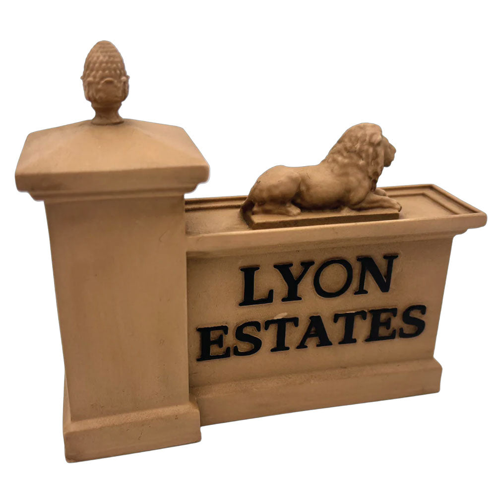 BACK TO THE FUTURE - Lyon Estates Scaled Prop Replica / 限定